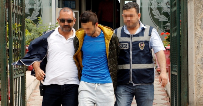  'Aile Hekimliği' hırsızı yakayı ele verdi 