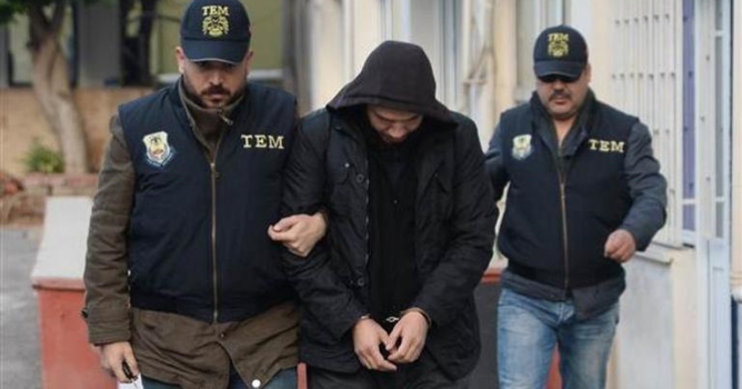 'IŞİD üyesi değil emlakçıyım'