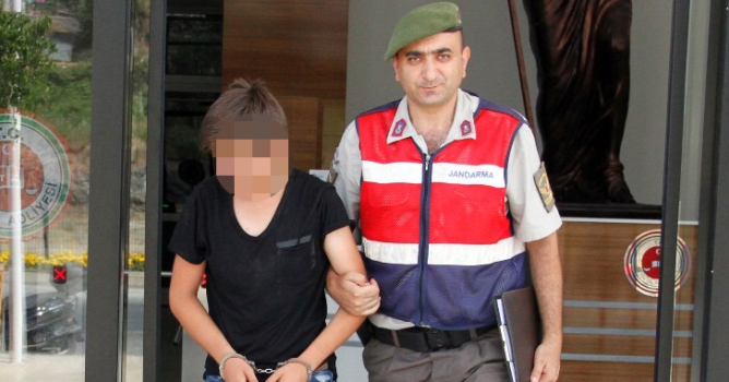 19 yaşındaki cezaevi firarisi yakayı ele verdi 