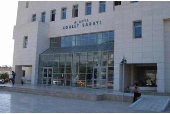 Alanya'da torbacı operasyonu : 15 gözaltı