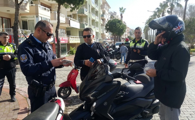 Alanya polisinden sıkı denetim