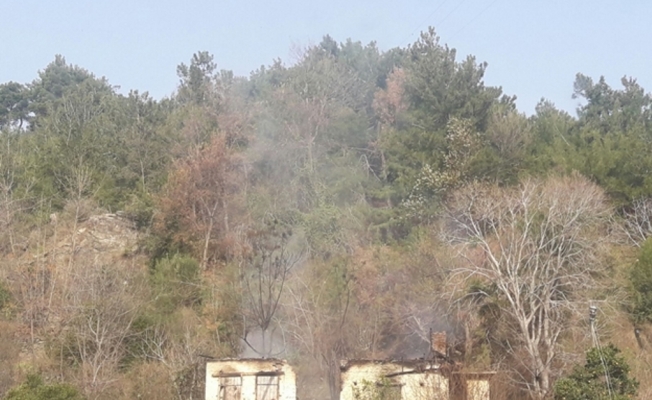 Atıl evde yangın paniği