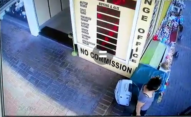 Alanya'da kadın hırsız valizi böyle çaldı