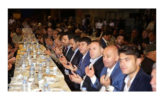 Başkan Türel Alanya'da iftar konuğu