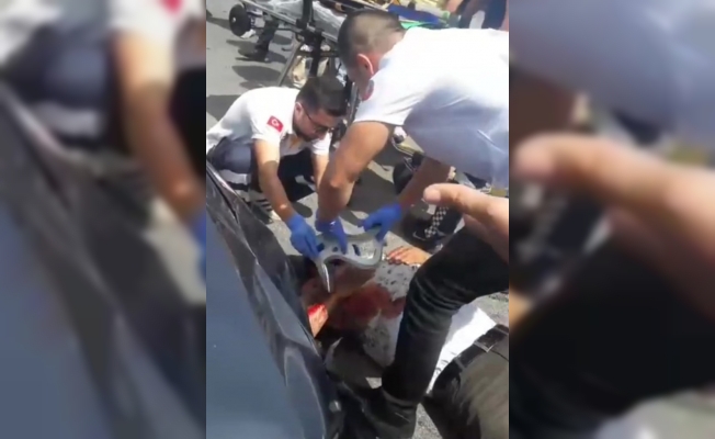 Motosikletle otomobil çarpıştı: 1 yaralı