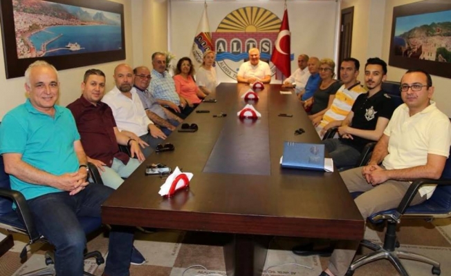 Şahin’e ziyaretçi akını