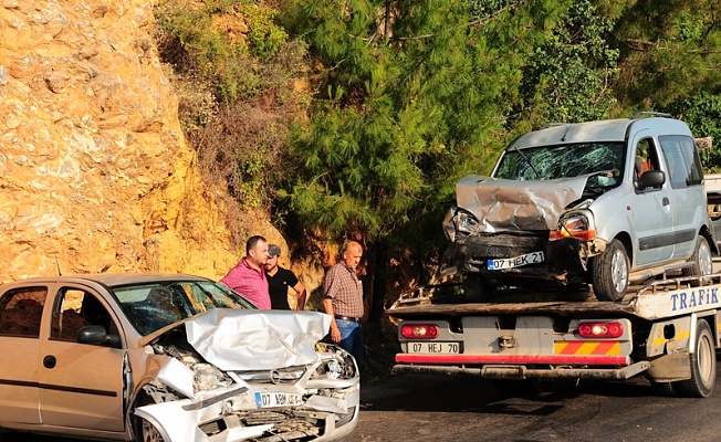 Yayla Yolunda feci kaza: biri ağır 5 yaralı