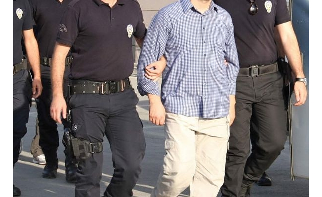 Alanya'da terör örgütü üyeliğinden aranan kişi tutuklandı