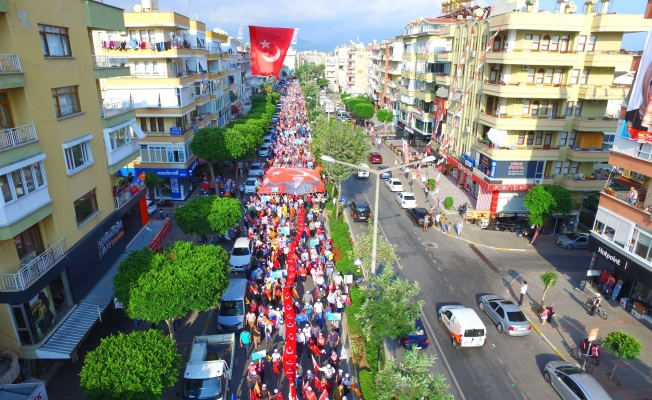 Alanya&#039;da AK Parti Aşkı Caddelere Sığmadı