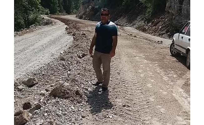 Muhtardan Yücel’e yol asfalt teşekkürü