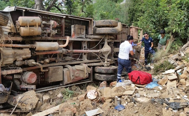 Alanya'da feci kaza: 2 yaralı