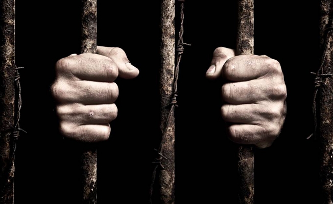 Annesinin maaşını almak isteyen oğluna 6 yıl hapis