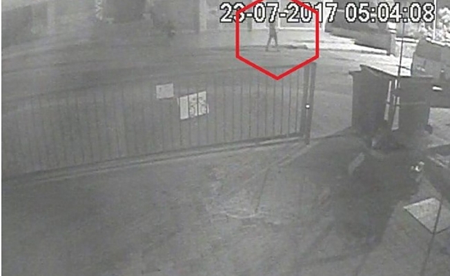 Aracını kundaklayanı bulana 10 bin TL ödül