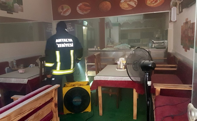 Kafede korkutan yangın