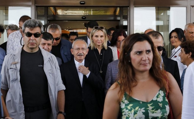 Kılıçdaroğlu, 'Siyasetin Ceo'su' pankartıyla karşılandı
