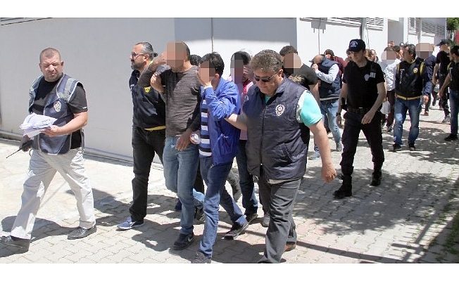 Operasyonda 2'si kadın 19 şüpheli yakalandı