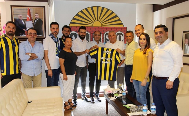 Sarı Kanaryalar&#039;dan Başkan Şahin&#039;e ziyaret