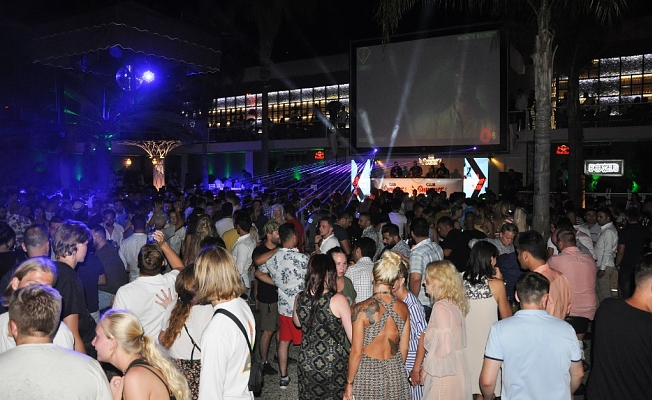 Summer Garden Club’te eğlence doludizgin