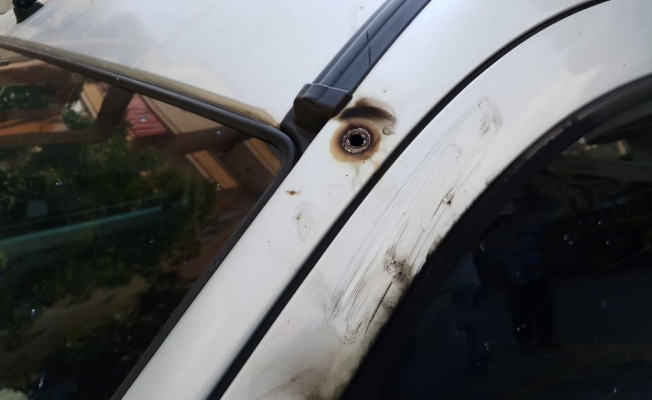 Akıma kapılan araç yandı!