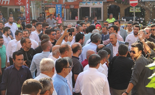 Bakan Çavuşoğlu: “Artık Alanya belediyecilikte Ak Parti ile buluşsun."