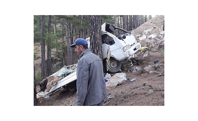 Gazipaşa Ilıca yolunda kaza: 2 ölü, iki ağır yaralı