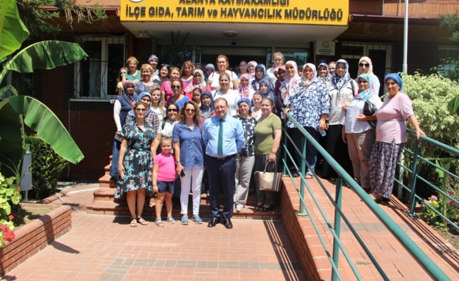 Kadın çiftçiler Alanya’yı gezdiler