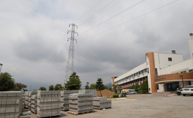 Yüksek gerilim direkleri kalkıyor