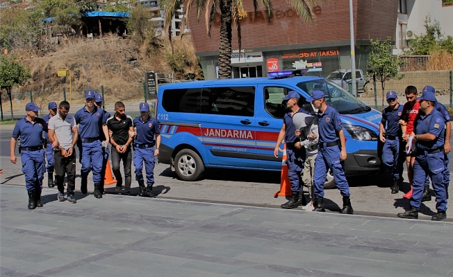 4 kamyon dolusu malzeme çalan şüpheliler yakalandı