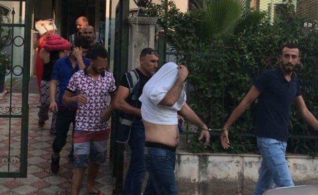 Hamam ve saunaya fuhuş baskını