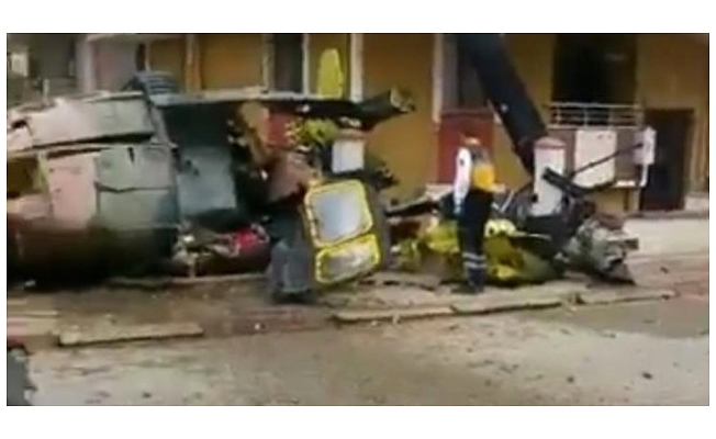 İstanbul'da Askeri Helikopter Mahallenin Ortasına Düştü: 3 Şehit 1 Yaralı