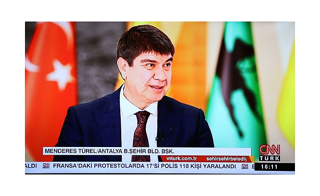 Başkan Türel CNN Türk’ün konuğu oldu