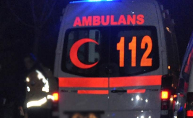 Alanya’da motosiklet yayaya çarptı: 2 yaralı