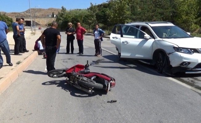 Yeşilöz'de otomobille motosiklet çarpıştı: 1 yaralı 