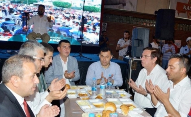 Türkdoğan’dan iftara davet