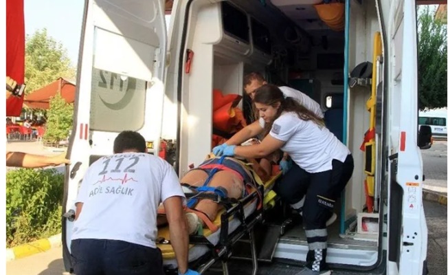 Alanya’da motosikletin çarptığı Rus kadın yaralandı