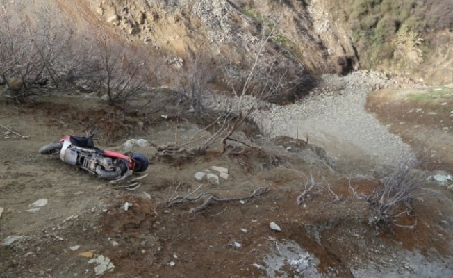 Alanya'da uçuruma yuvarlanan motosikletli öldü