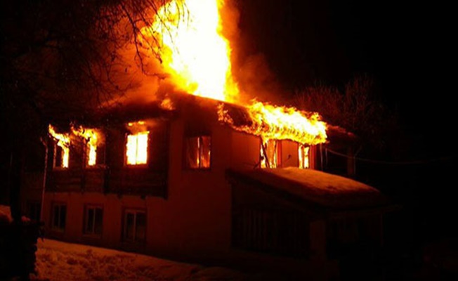Alanya’da müstakil evde yangın paniği!