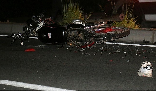 Alanya’da otomobile motosiklet çarpıştı: 1 yaralı!