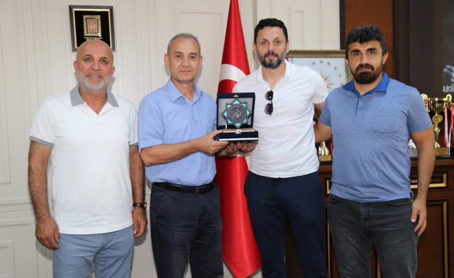 Alanyaspor'dan Rektör Pınarbaşı'na ziyaret
