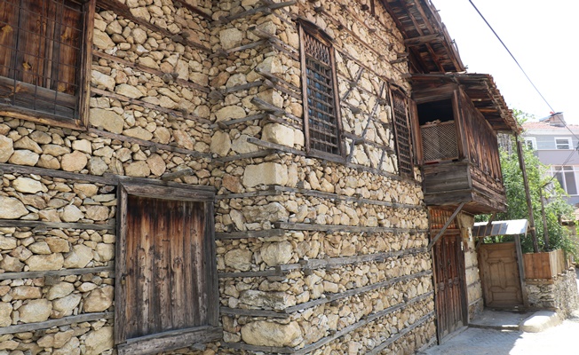 Tarihi evler turistlerin gözdesi oldu