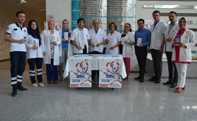 Sağlıkçılar Dünya Kalp Günü dolayısıyla vatandaşlarla buluştu