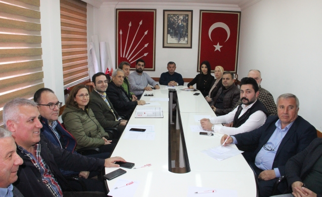 Karadağ meclis üyelerini tebrik etti