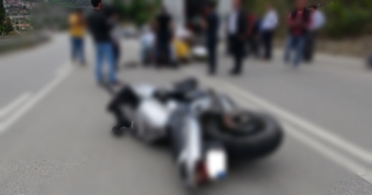 Alanya’da motosikletle otomobil çarpıştı: 1 yaralı