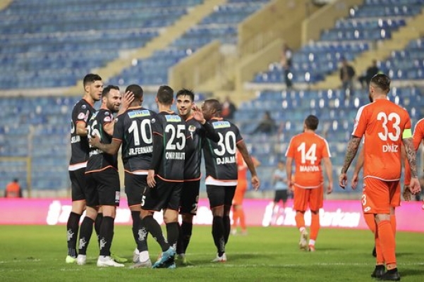 Alanyaspor, Adanaspor’u ‘7’ bitirdi