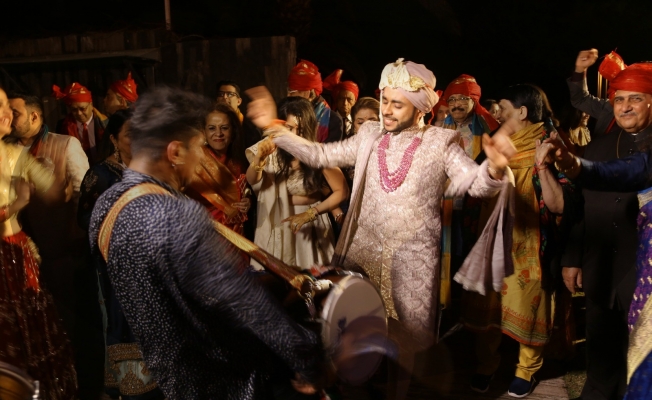 Antalya'da 3 gün 3 gece süren masalsı Hint düğünü