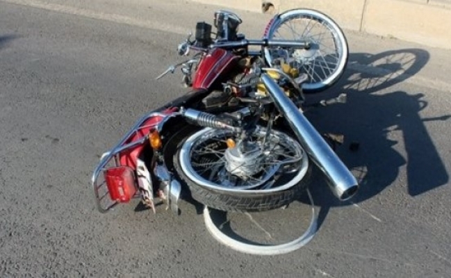Alanya’da kontrolden çıkan motosiklet sürücüsü yaralandı