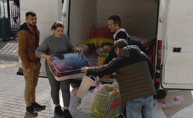 Muratpaşa Belediyesi'nden 5 kamyon yardım malzemesi Elazığ için yola çıktı