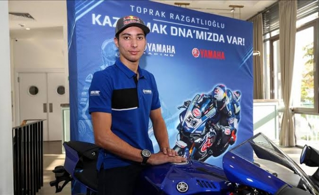 Razgatlıoğlu yeni sezonda Yamaha takımında