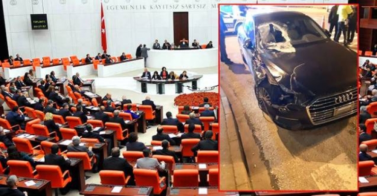 AK Parti'nin genç vekili, Ankara'ya giderken TEM'de kaza yaptı