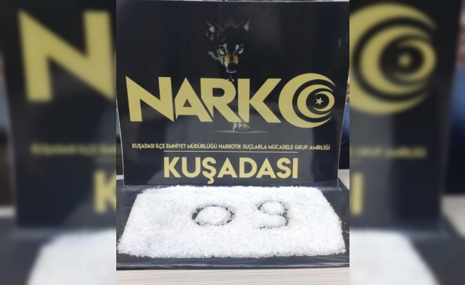 Aküde1 kilo uyuşturucu bulundu